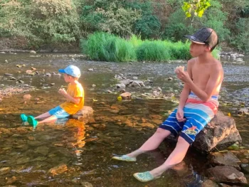Gouter les pieds dans l'eau à saint léonard des bois
